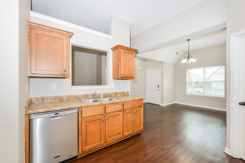 1,945/Mo, 7916 Ridgedale Dr Olive Branch, MS 38654 Kitchen View 3