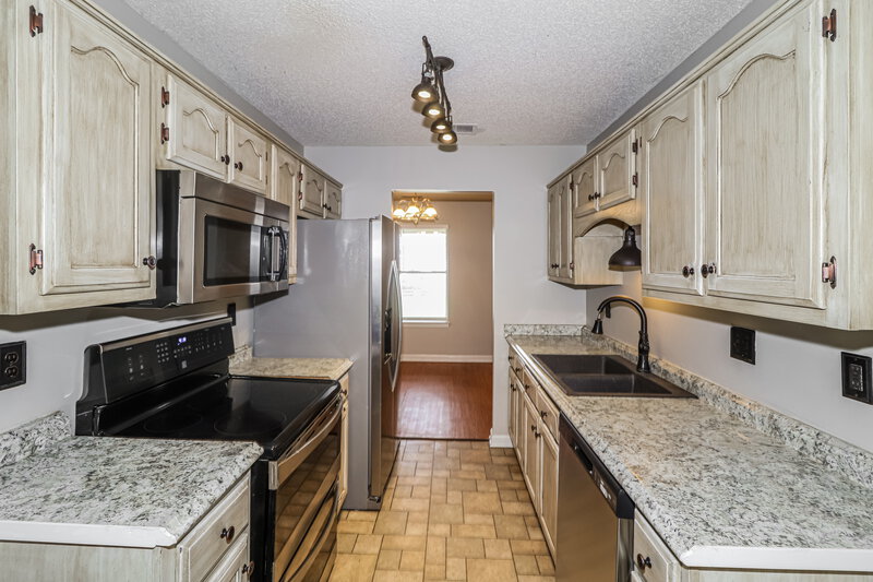 1,915/Mo, 6399 Sandbourne W Olive Branch, MS 38654 Kitchen View
