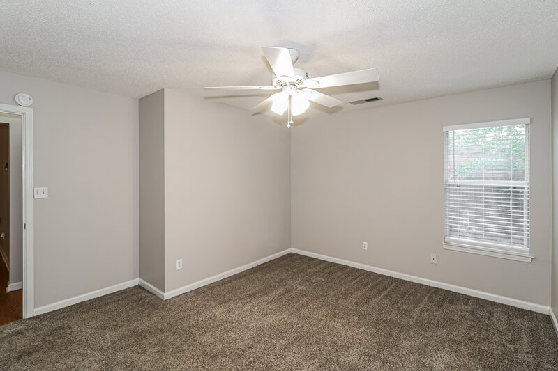 1,915/Mo, 6399 Sandbourne W Olive Branch, MS 38654 Main Bedroom View 2