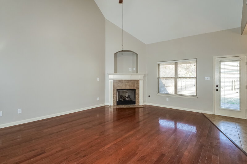 2,055/Mo, 15 Willow Springs Ln Oakland, TN 38060 Living Room View