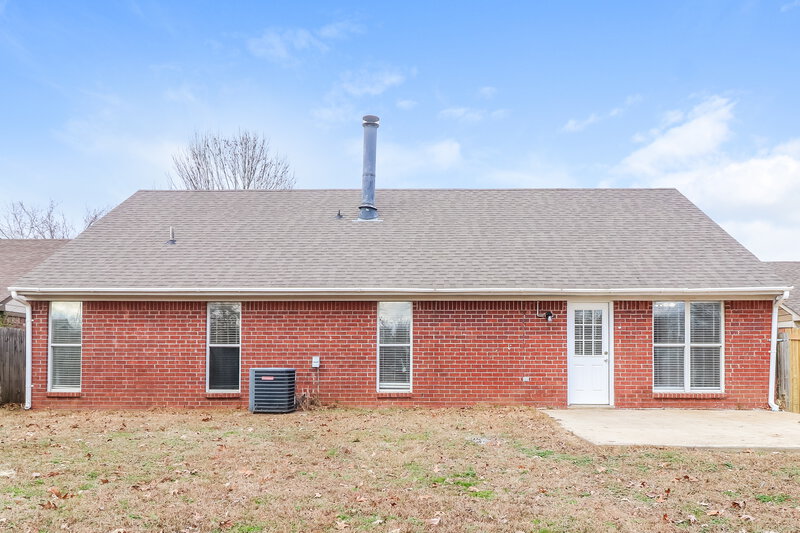 1,635/Mo, 10125 Oak Run Dr S Olive Branch, MS 38654 Rear View 2
