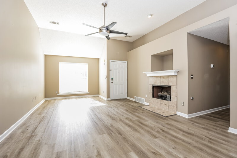 2,000/Mo, 11184 Ewe Turn Dr Arlington, TN 38002 Living Room View