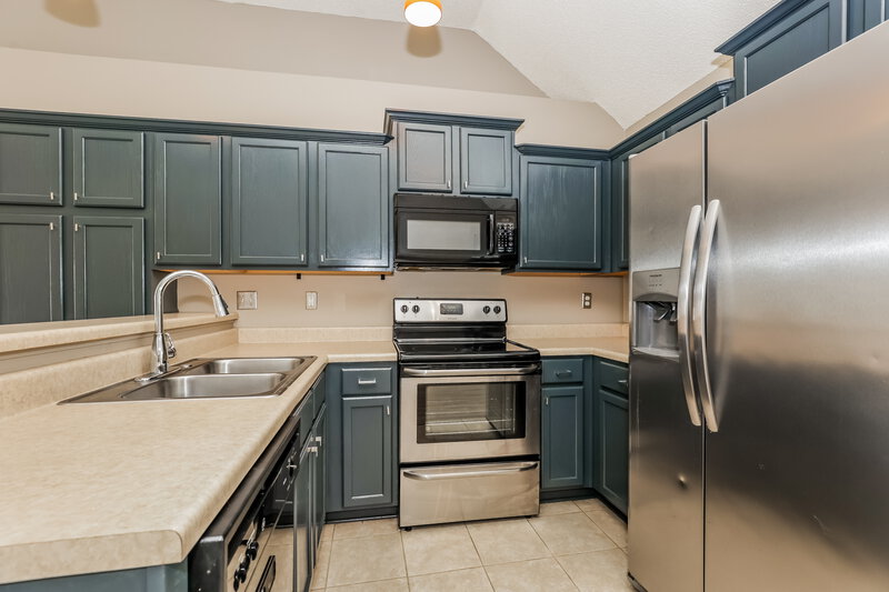 2,000/Mo, 11184 Ewe Turn Dr Arlington, TN 38002 Kitchen View