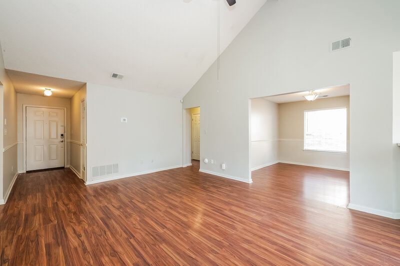 1,725/Mo, 7099 Show Boat Ln Cordova, TN 38018 Living Room View