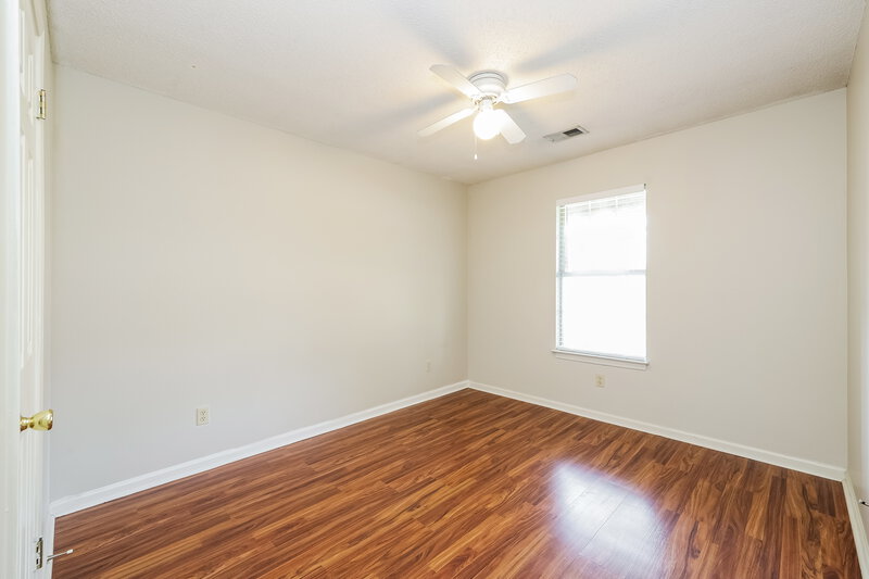 1,725/Mo, 7099 Show Boat Ln Cordova, TN 38018 Bedroom View 2