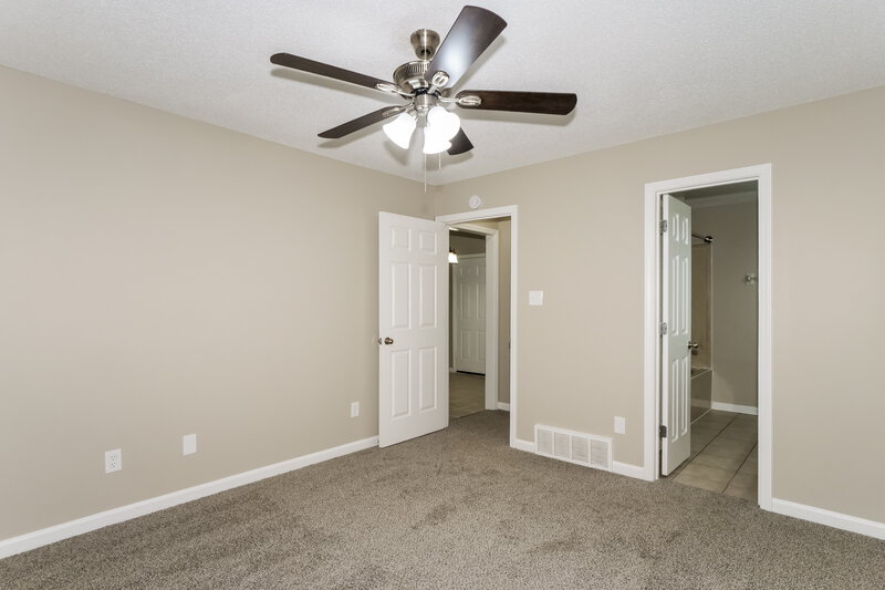 1,595/Mo, 2746 Virginia Woods Pl Arlington, TN 38002 Main Bedroom View 2