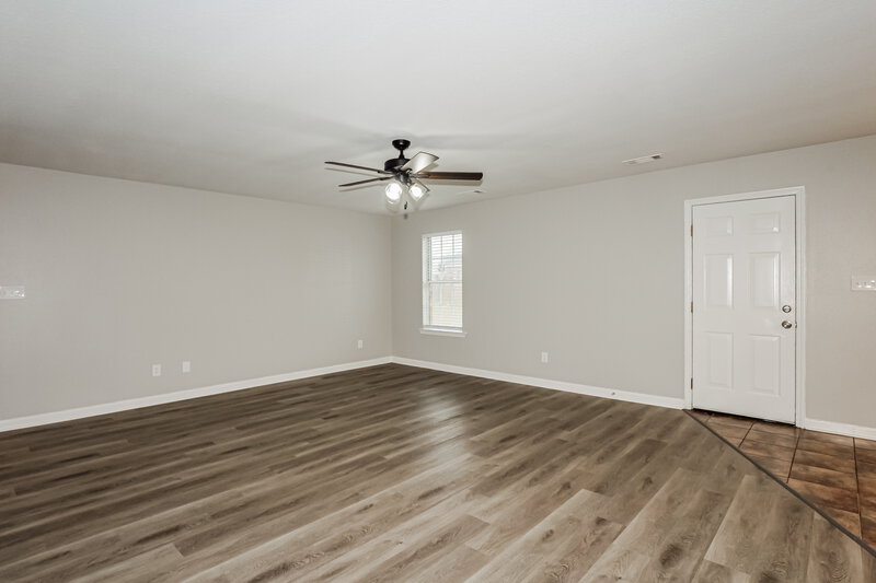 1,730/Mo, 129 Boardwalk St Munford, TN 38058 Living Room View 2