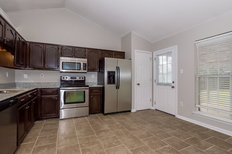 1,865/Mo, 1795 Brentwood Trce Southaven, MS 38671 Kitchenlarge View 3
