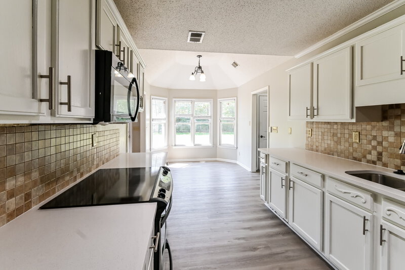 2,185/Mo, 7993 Stembridge St Arlington, TN 38002 Kitchen View