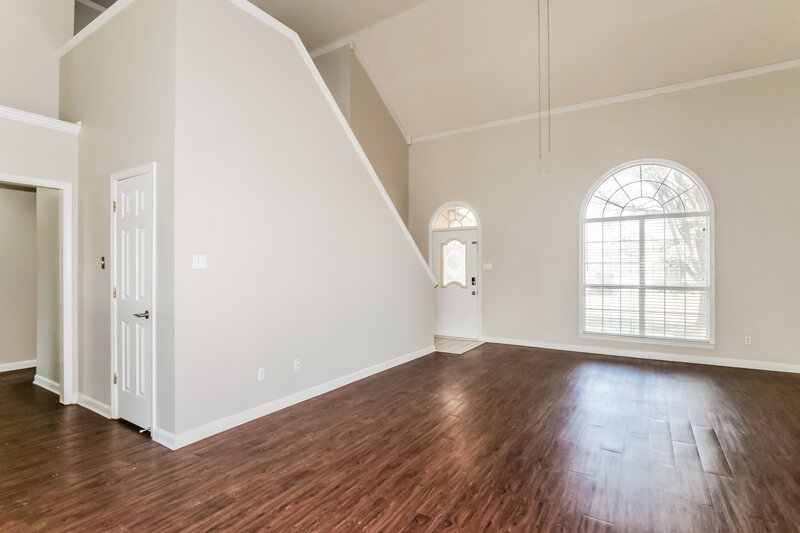 1,995/Mo, 3143 Woodland Pine Dr Lakeland, TN 38002 Living Room View 2