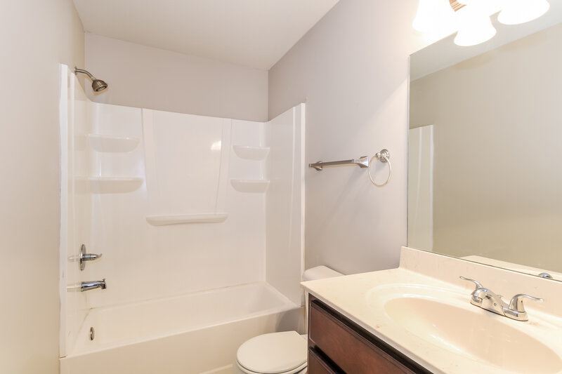 2,950/Mo, 9042 Billy Pat Dr Olive Branch, MS 38654 Bathroom View