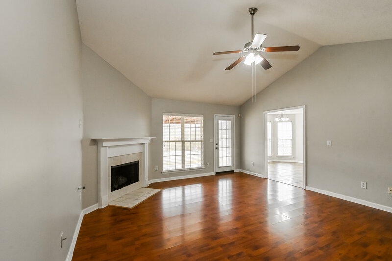 1,970/Mo, 13251 Braybourne Pkwy Olive Branch, MS 38654 Living Room View 3