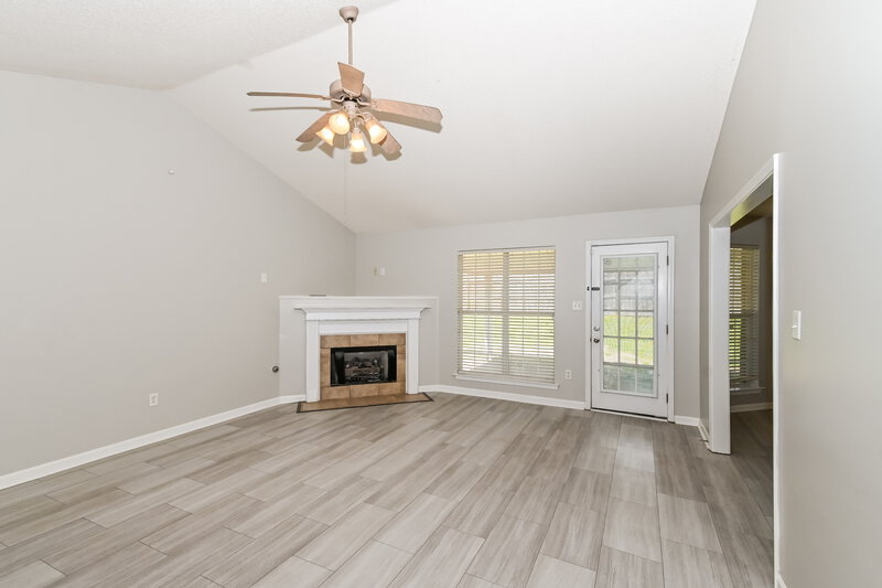 2,205/Mo, 10812 Paul Coleman Dr Olive Branch, MS 38654 Living Room View 2