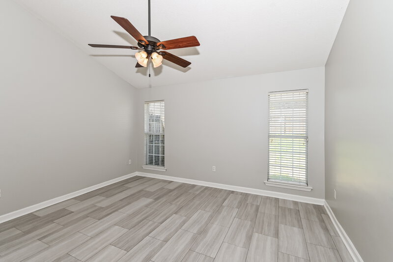 2,205/Mo, 10812 Paul Coleman Dr Olive Branch, MS 38654 Main Bedroom View
