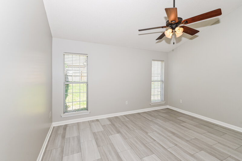 2,205/Mo, 10812 Paul Coleman Dr Olive Branch, MS 38654 Main Bedroom View 2