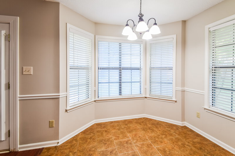 1,870/Mo, 390 Cherry Tree Ln Southaven, MS 38671 Dining Room View