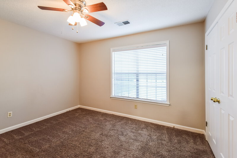 1,870/Mo, 390 Cherry Tree Ln Southaven, MS 38671 Bedroom View 2