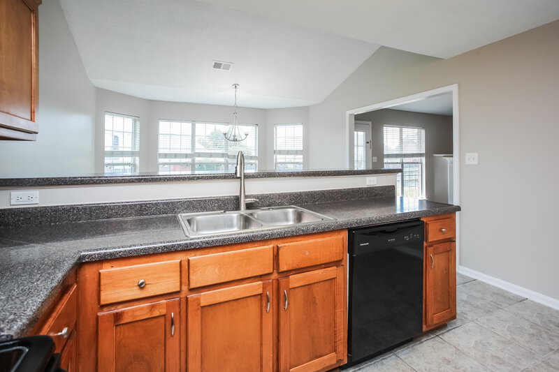 1,970/Mo, 6379 Sandbourne E Olive Branch, MS 38654 Kitchen View