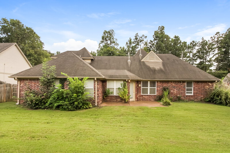 2,520/Mo, 9410 Grove Rd Cordova, TN 38016 Rear View