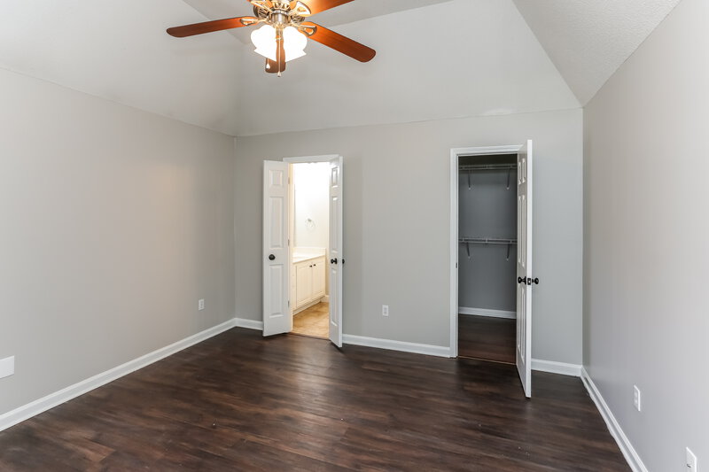 1,710/Mo, 475 N Ericson Rd Cordova, TN 38018 Main Bedroom View 2