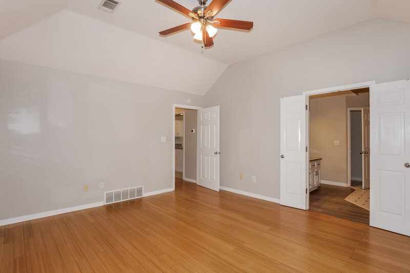 2,435/Mo, 4663 Shadow Field Ln Arlington, TN 38002 Main Bedroom View 2