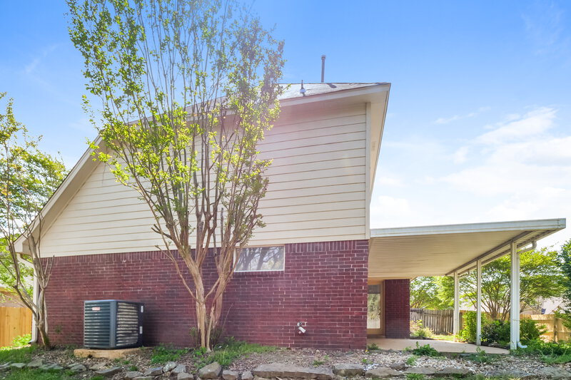 2,435/Mo, 4663 Shadow Field Ln Arlington, TN 38002 Rear View