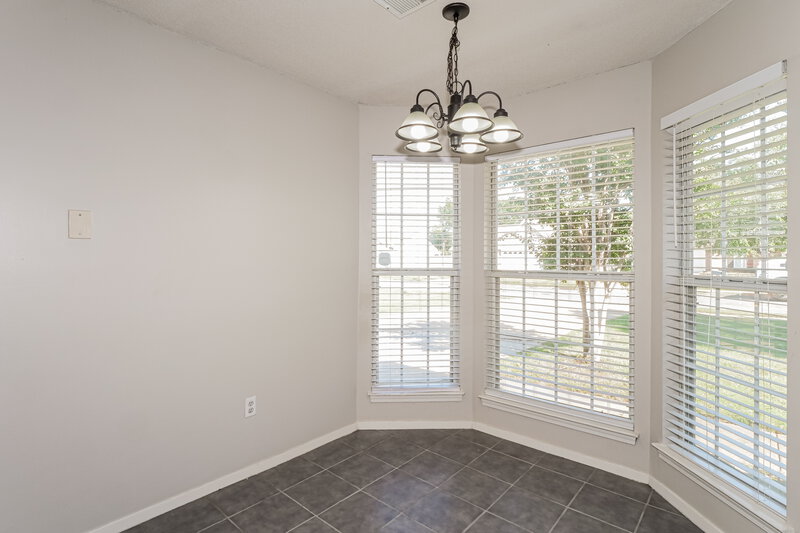1,700/Mo, 6935 Amanda Dr N Olive Branch, MS 38654 Dining Room View