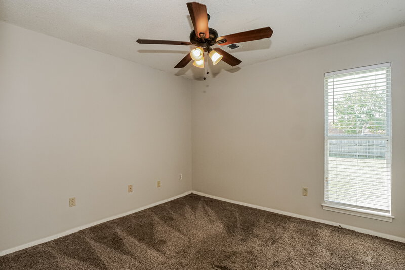 1,700/Mo, 6935 Amanda Dr N Olive Branch, MS 38654 Bedroom View