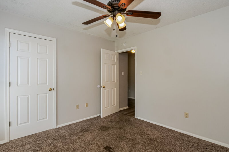 1,700/Mo, 6935 Amanda Dr N Olive Branch, MS 38654 Bedroom View 2