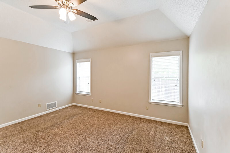 2,095/Mo, 5929 White Ridge Cir E Olive Branch, MS 38654 Main Bedroom View 2
