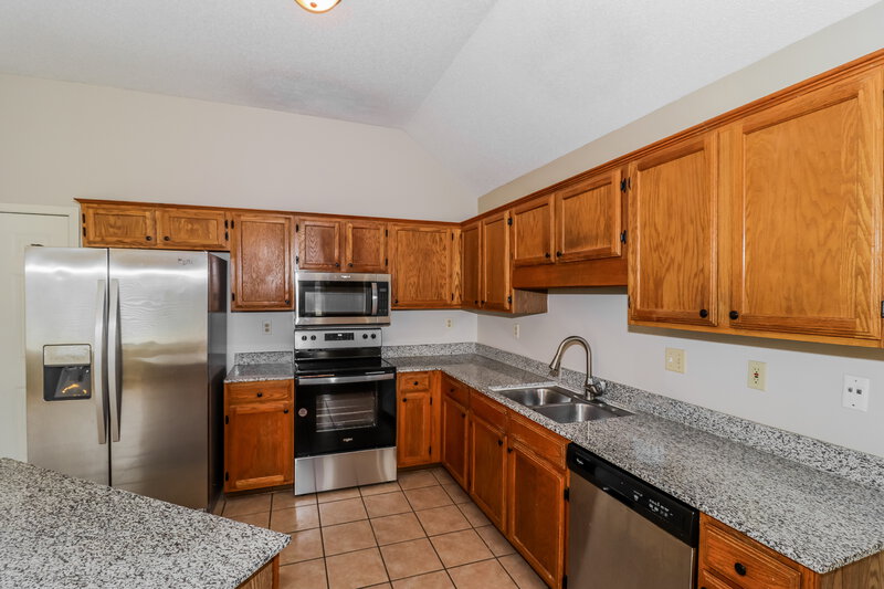 1,910/Mo, 430 Cherry Hollow Cv Cordova, TN 38018 Kitchen View