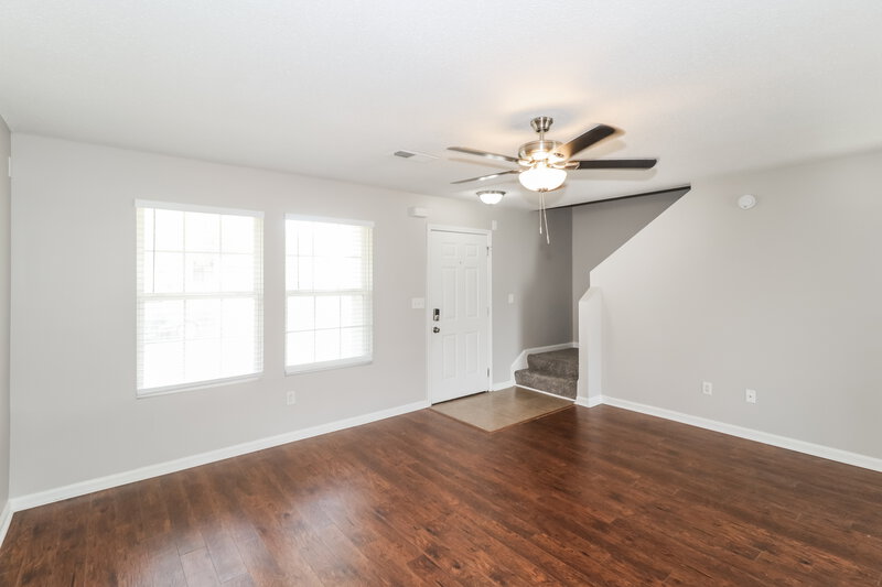 1,835/Mo, 10075 Chariden Dr Cordova, TN 38016 Living Room View 2