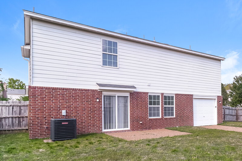 1,835/Mo, 10075 Chariden Dr Cordova, TN 38016 Rear View