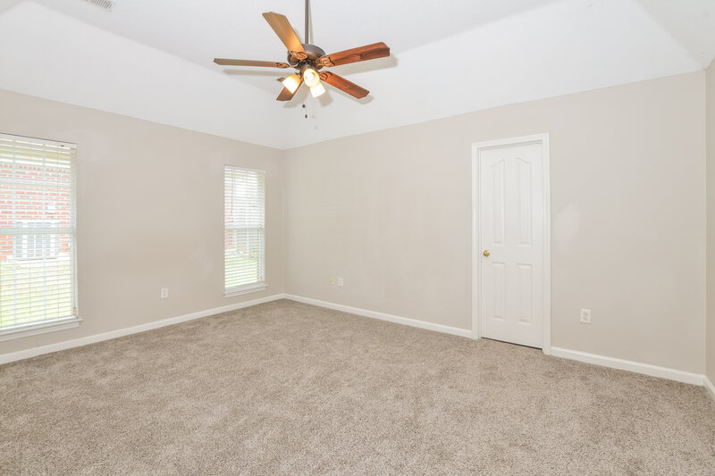 2,225/Mo, 1859 Winners Circle Cv Southaven, MS 38671 Main Bedroom View