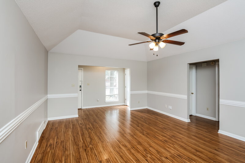 2,590/Mo, 2350 Heather Rdg Southaven, MS 38672 Living Room View