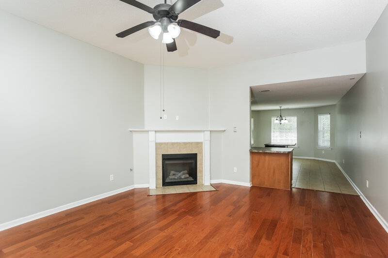 2,425/Mo, 3209 Amanda Belle Southaven, MS 38672 Living Room View