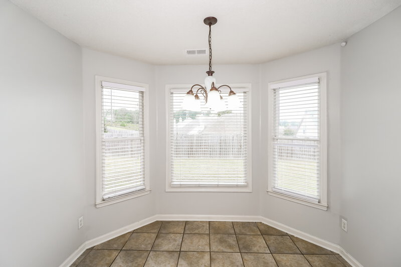 2,490/Mo, 9118 Afton Grove Rd Cordova, TN 38018 Breakfast Nook View