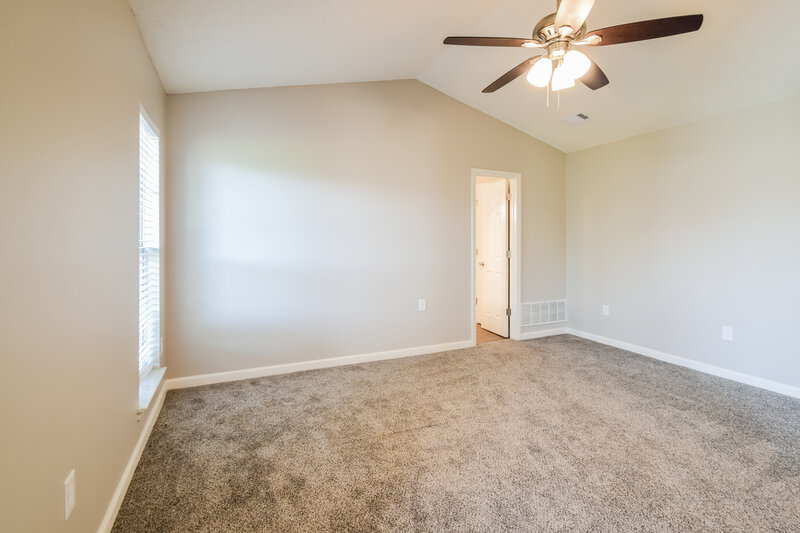 1,725/Mo, 4429 Andover Ln Horn Lake, MS 38637 Main Bedroom View