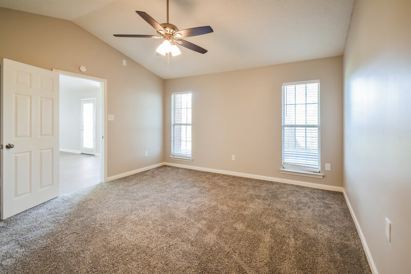 1,725/Mo, 4429 Andover Ln Horn Lake, MS 38637 Main Bedroom View 2