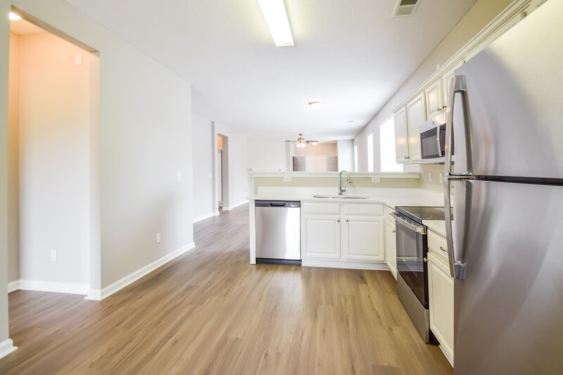 0/Mo, 9973 Fox Run Dr Olive Branch, MS 38654 Kitchen View 3