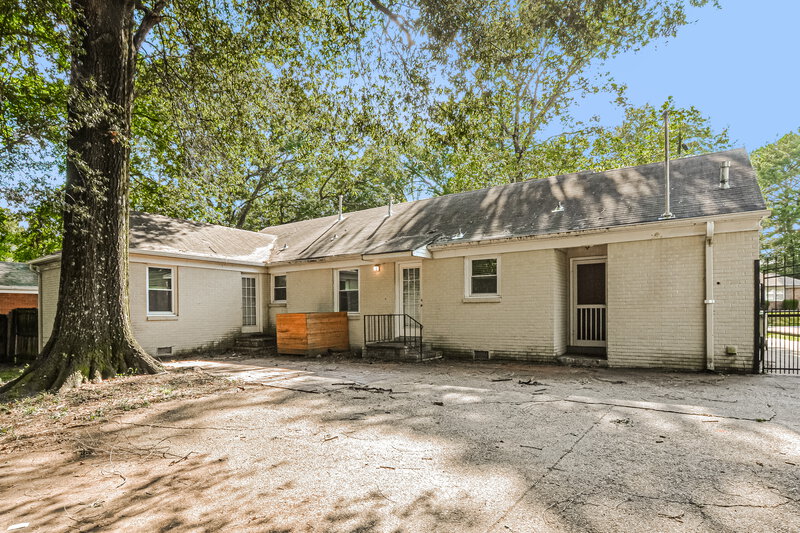 1,505/Mo, 1172 Oak Ridge Dr Memphis, TN 38111 Rear View