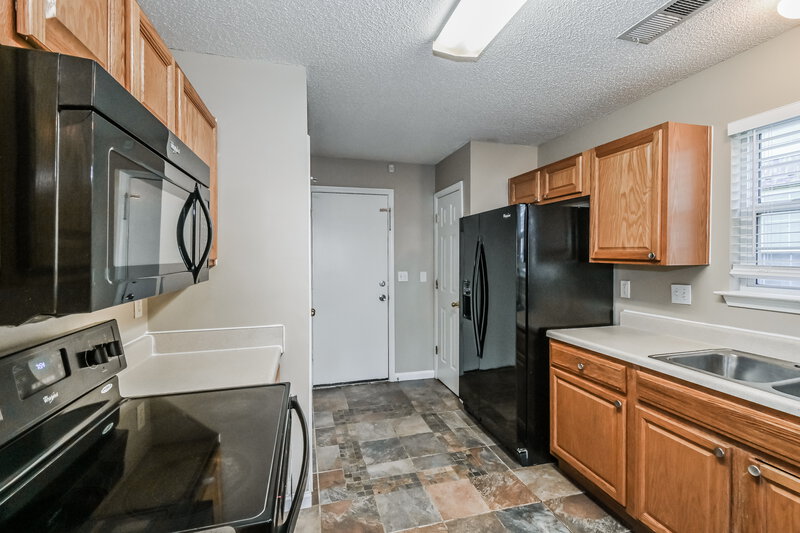 1,680/Mo, 7299 Red Maple Dr Olive Branch, MS 38654 Kitchen View 2