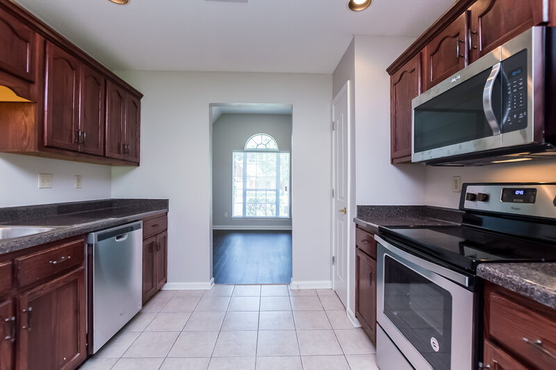 1,920/Mo, 2347 Bethany Dr Southaven, MS 38672 Kitchen View