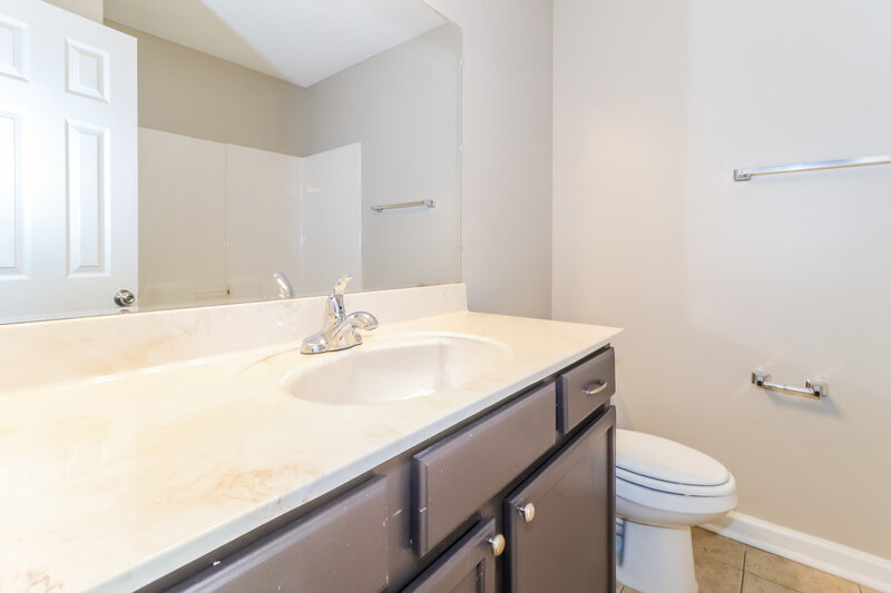 1,760/Mo, 10790 Wellington Dr Olive Branch, MS 38654 Bathroom View