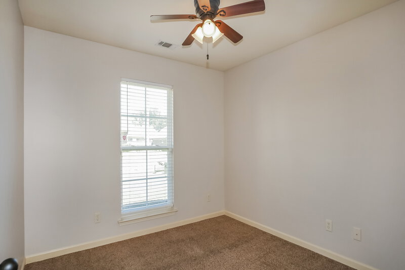 2,205/Mo, 2639 Cherry Tree Dr Southaven, MS 38672 Bedroom View