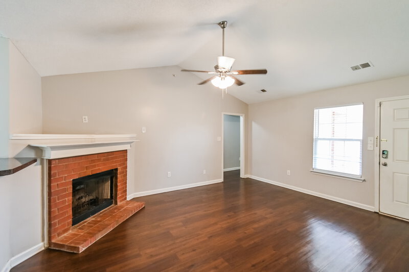1,805/Mo, 7317 Pecan Meadow Dr E Olive Branch, MS 38654 Living Room View