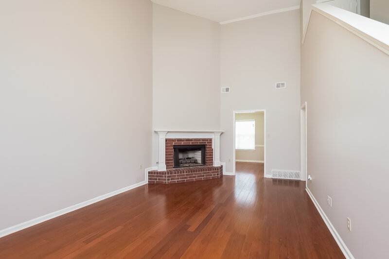 2,130/Mo, 1640 Saddle Ln Southaven, MS 38671 Living Room View 2