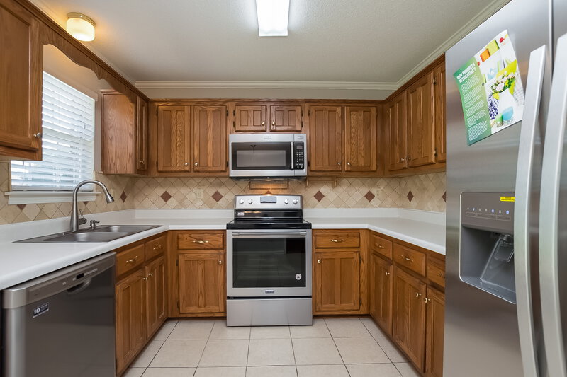 2,130/Mo, 1640 Saddle Ln Southaven, MS 38671 Kitchen View