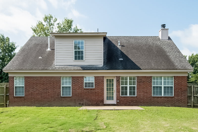 2,130/Mo, 1640 Saddle Ln Southaven, MS 38671 Rear View