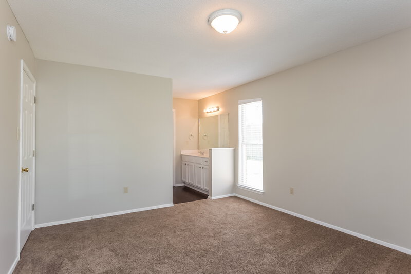 1,840/Mo, 7434 Cliffwood Dr Horn Lake, MS 38637 Bedroom View 5